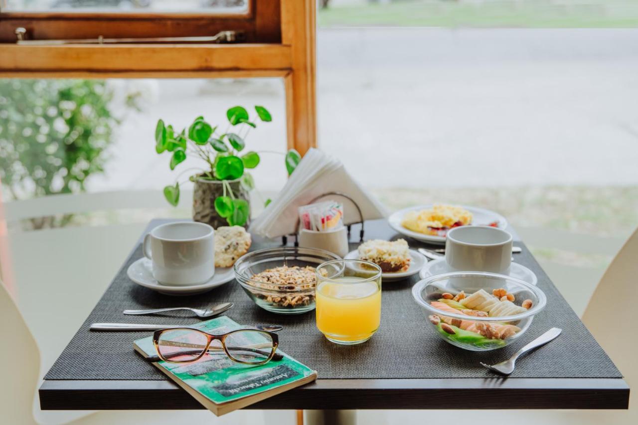 Hosteria El Coiron Ескуел Екстериор снимка